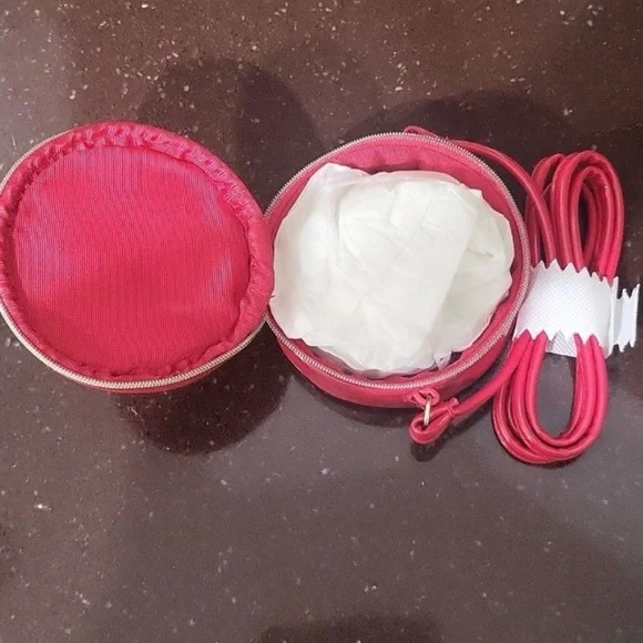 Marc Jacobs Red Round Crossbody Bag - Picture 7 of 12